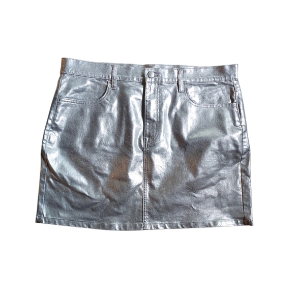 Calvin Klein Metallic Silver Mini Skirt - Picture 1 of 5